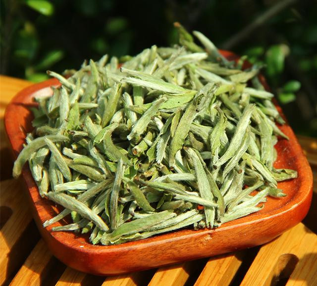 白茶泡茶