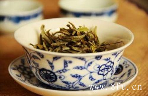 白茶属于轻微发酵茶