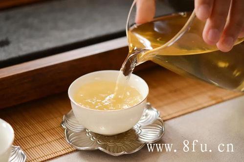 贡眉白茶的价格决定因素,促进血糖平衡