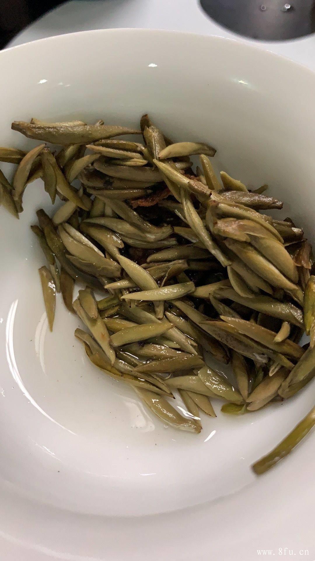 安吉白茶什么香味